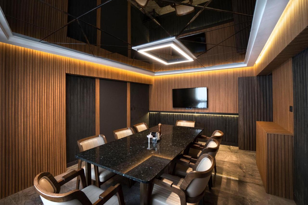 Uk Ankara Hotel 外观 照片