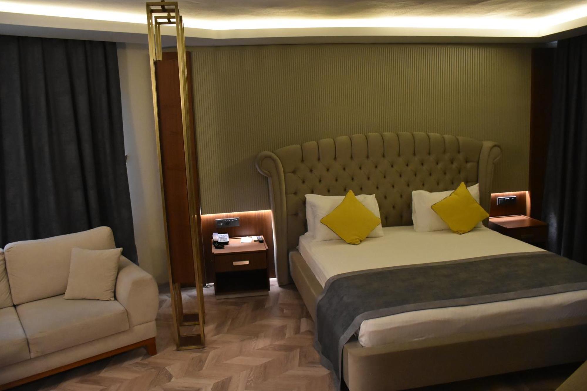 Uk Ankara Hotel 外观 照片