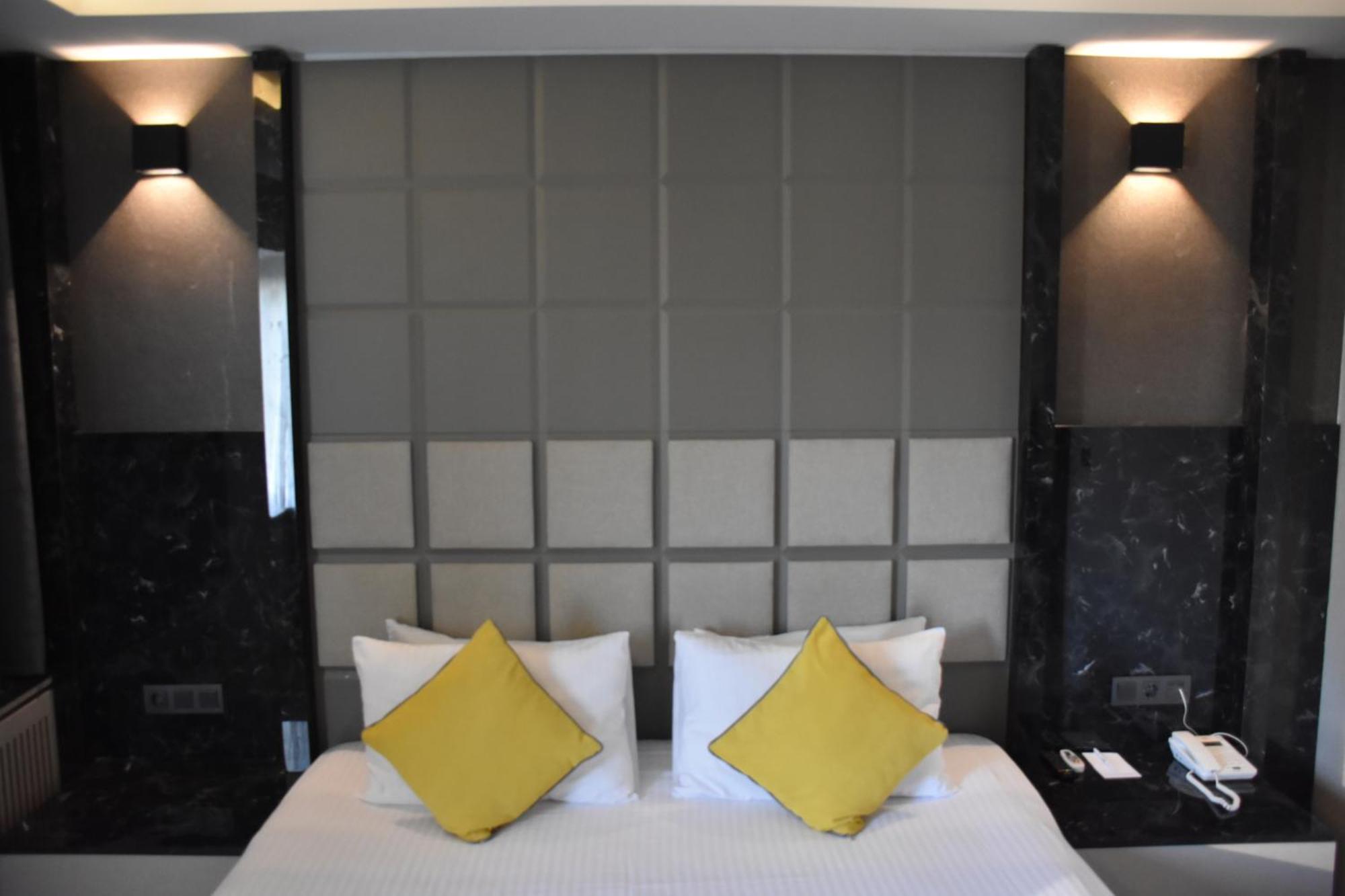 Uk Ankara Hotel 外观 照片