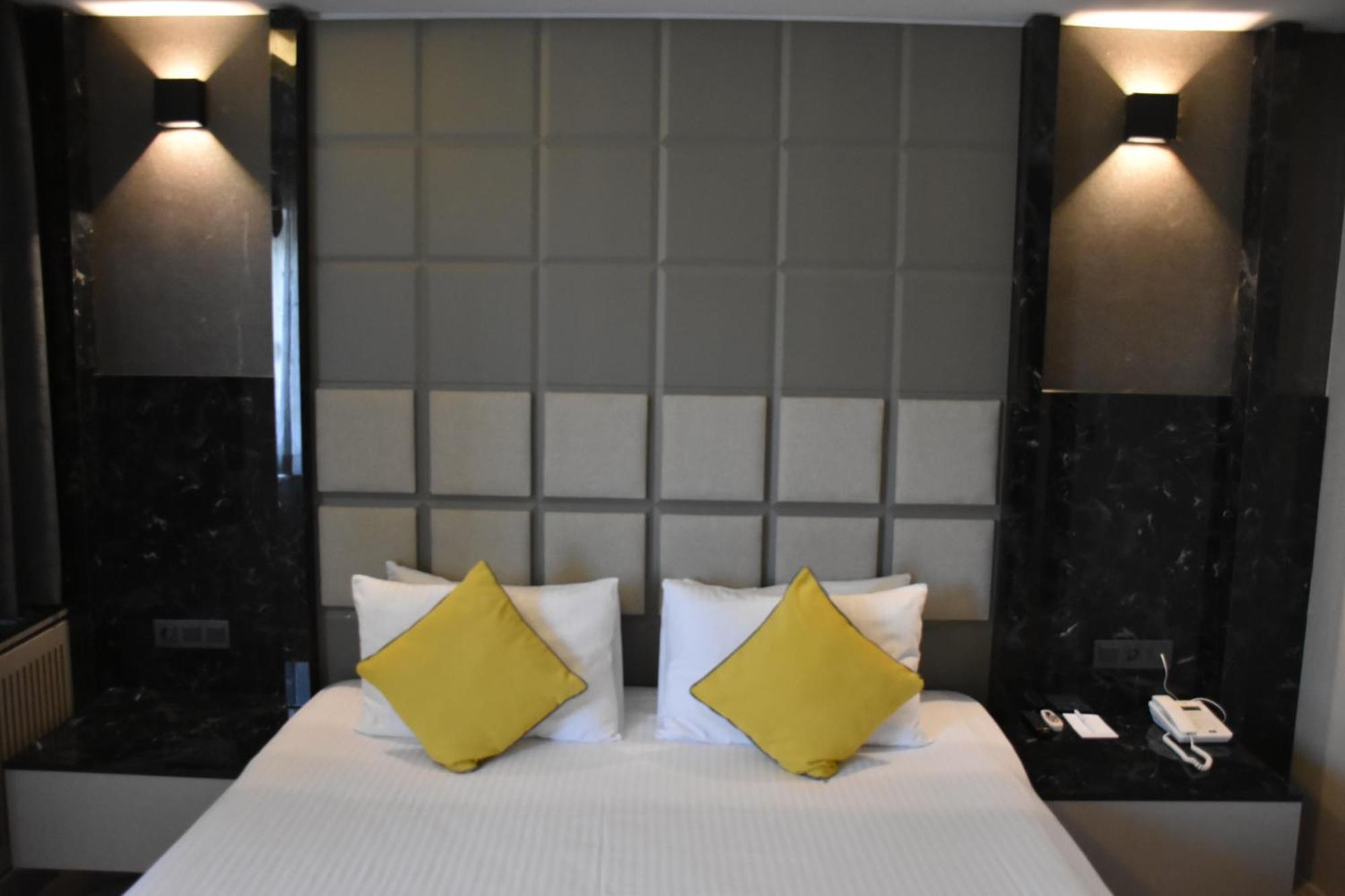 Uk Ankara Hotel 外观 照片
