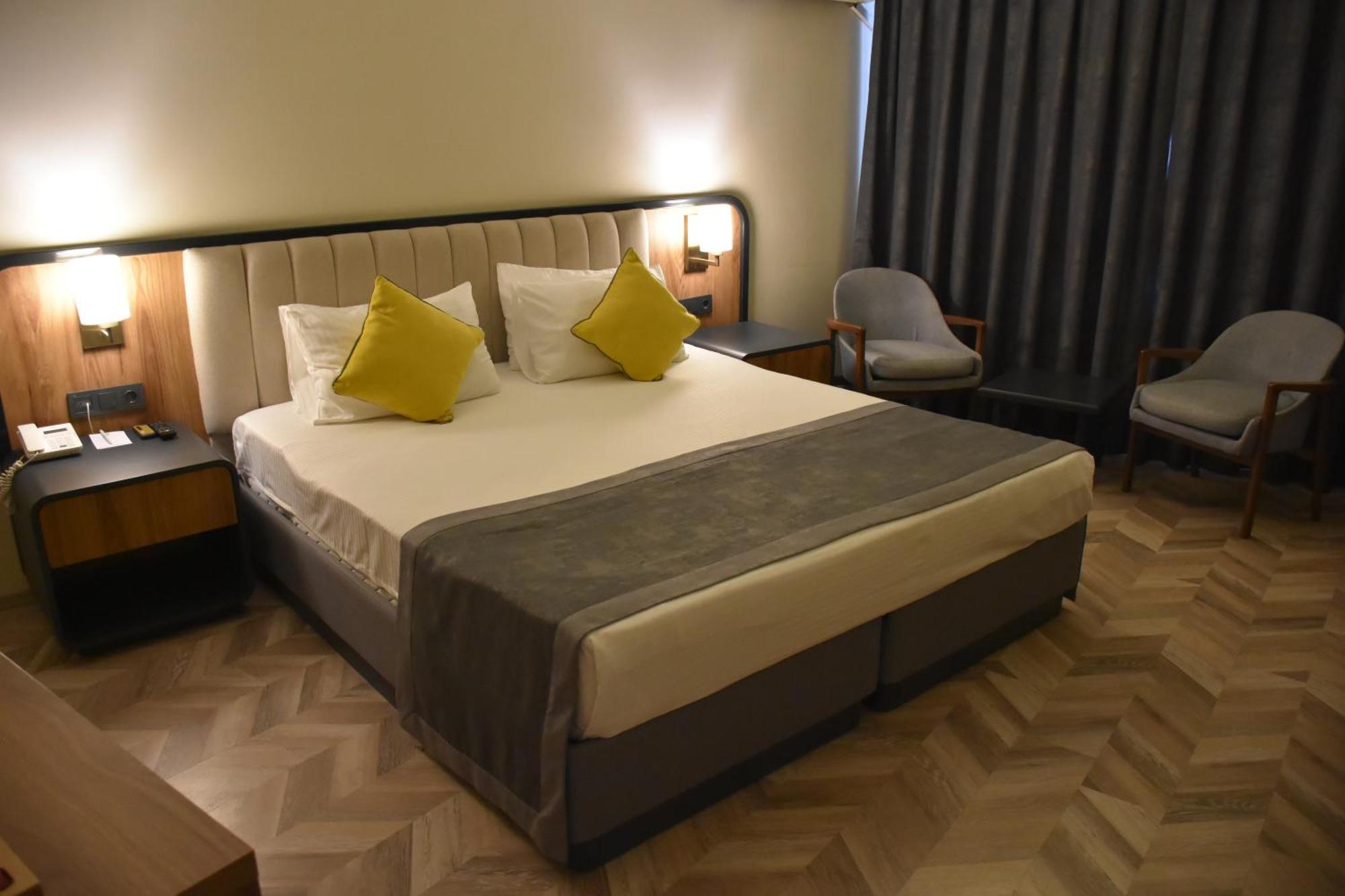 Uk Ankara Hotel 外观 照片