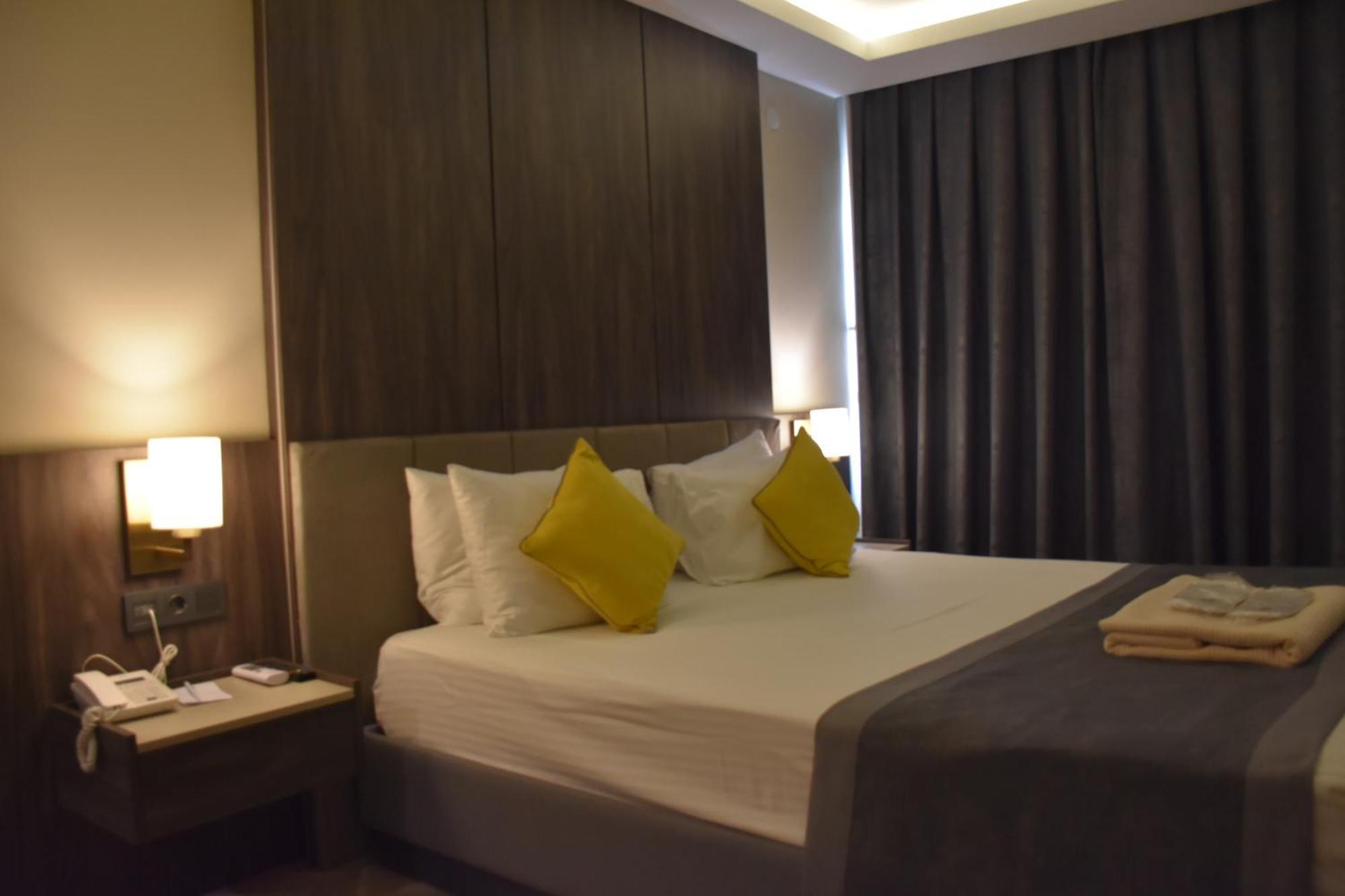 Uk Ankara Hotel 外观 照片