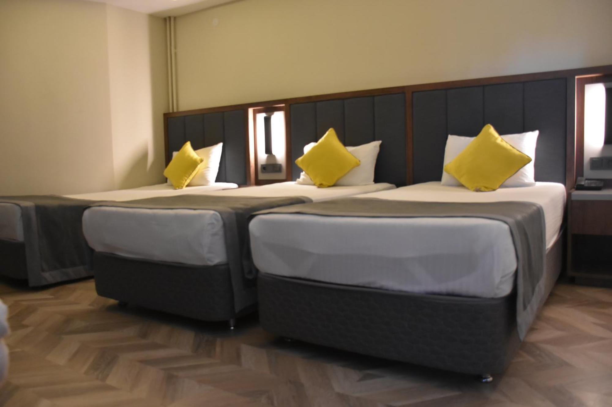 Uk Ankara Hotel 外观 照片