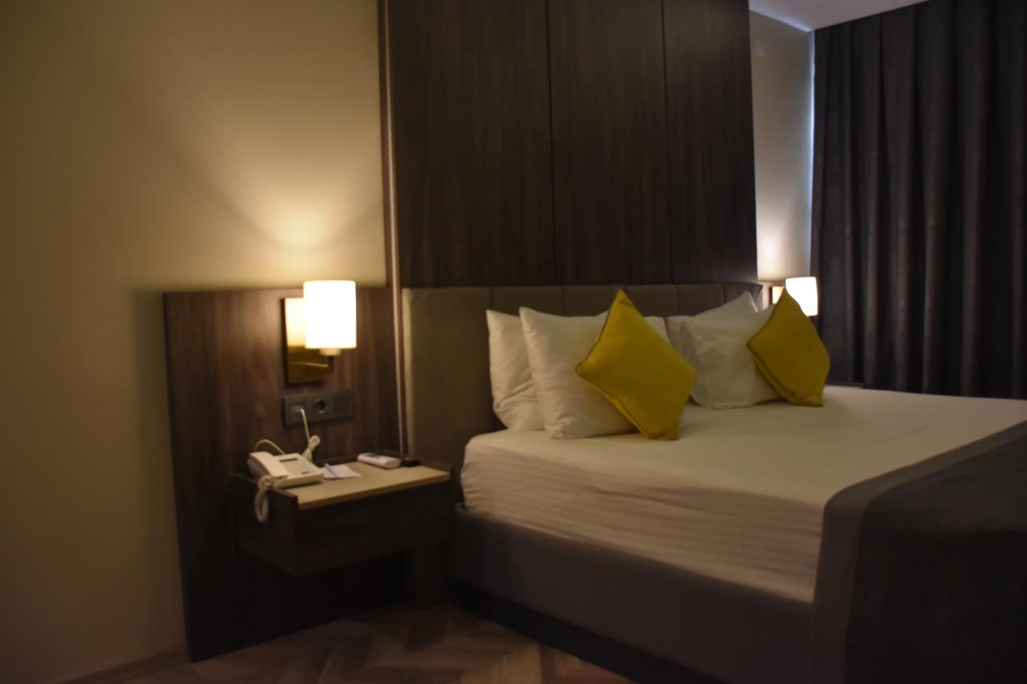 Uk Ankara Hotel 外观 照片