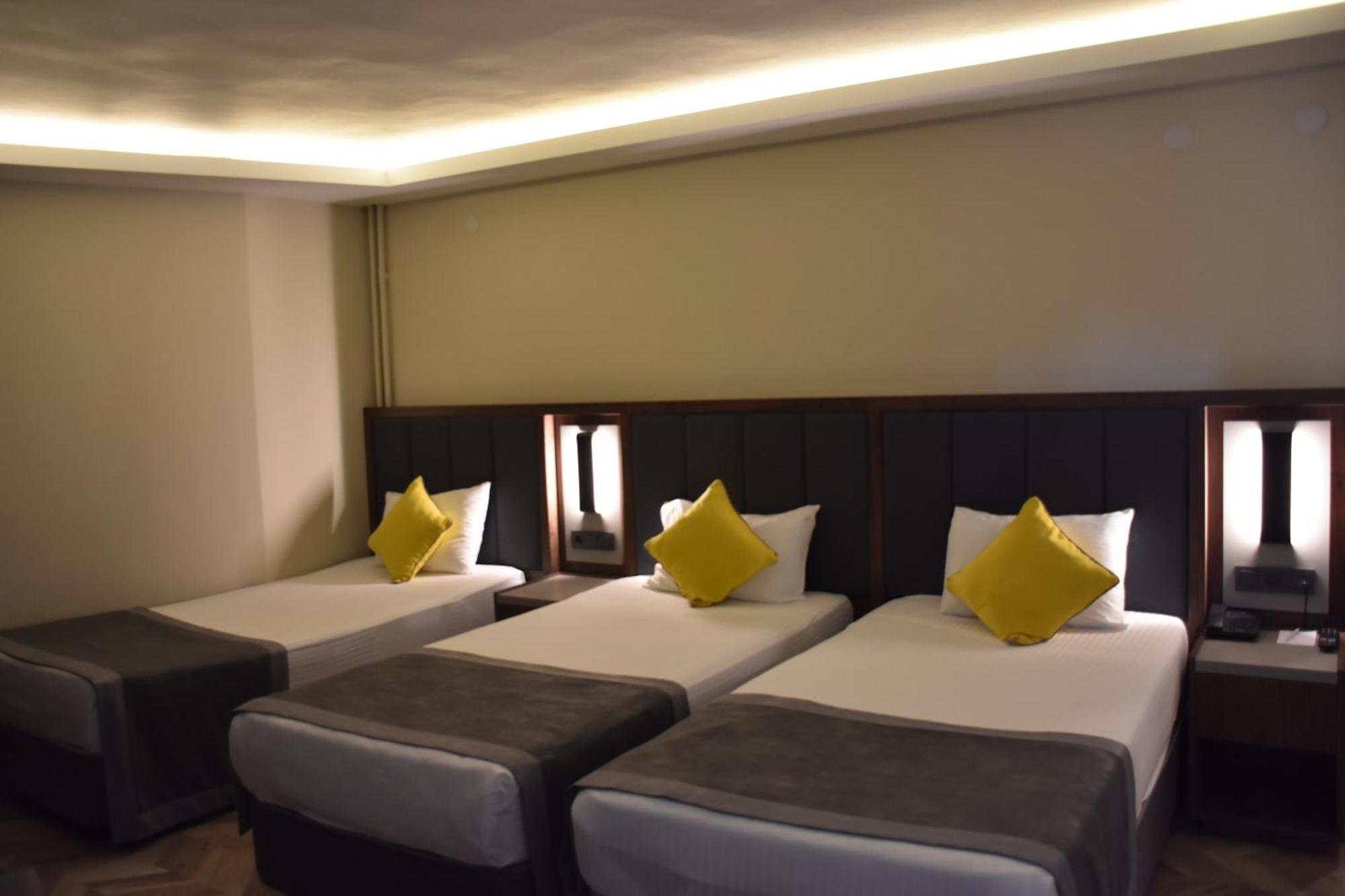 Uk Ankara Hotel 外观 照片