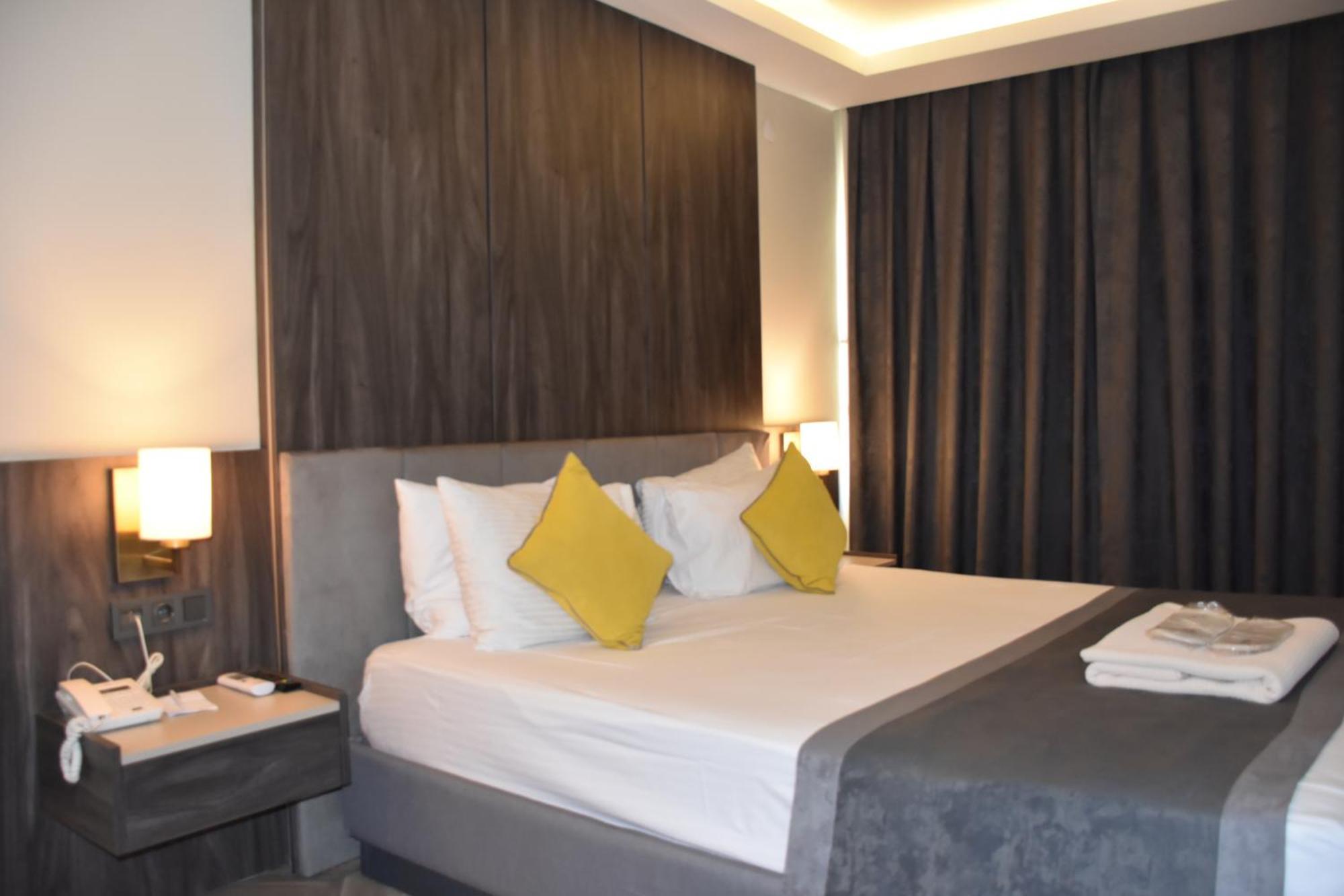 Uk Ankara Hotel 外观 照片